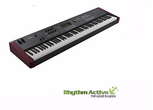 YAMAHA MOXF8 88-KEY HAMMER ACTION DIGITAL SYNTHESIZER KEYBOARD MOTIF SOUND+FX