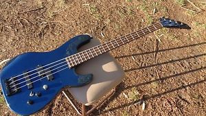 Charvel bass 3B Made in Japan in 1986 neck through