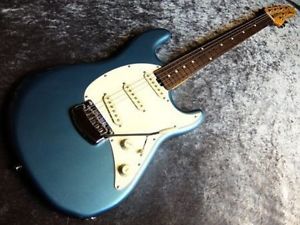 NEW MUSIC MAN Cutlass Vinatge Turquoise guitar From JAPAN/456