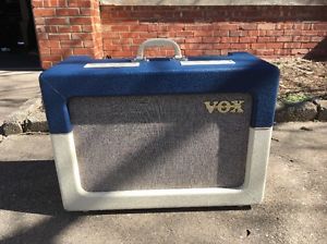 Vox AC15C1TV - 15W 1x12" Tube Combo LTD Limited Edition Two-Tone Blue & Cream