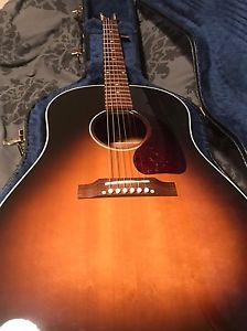 gibson j45 guitar £1700 Plus New. Beautiful Condition USA Made Top Quality