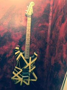 Charvel Eddie Van Halen    Yellow & Black - Collectable