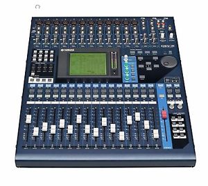 LAST CHANCE yamaha 01v96 with flight case