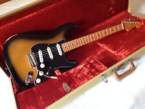 chitarra elettrica Fender Stratocaster 1957 USA