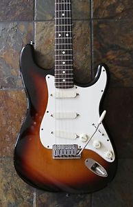 Vintage 1989 Fender Stratocaster Plus Electric Guitar w/OHSC  TriSunburst