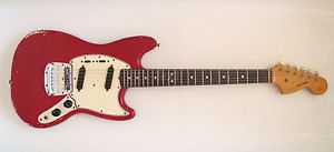 ORIGINAL VINTAGE 1965 FENDER MUSTANG DAKOTA RED OVER WHITE USA ELECTRIC GUITAR
