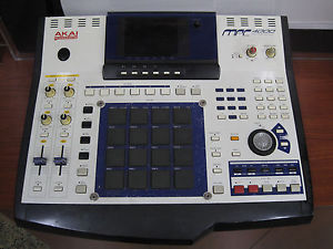 AKAI MPC 4000 Drum Machine Sampler for Production / Studio