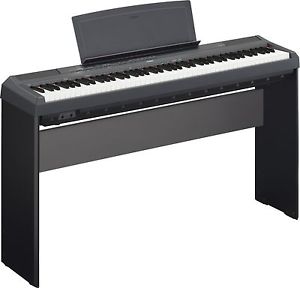 Yamaha P-115B Fase Piano nero 88 Chiavi Martello-azione con L85 Stand