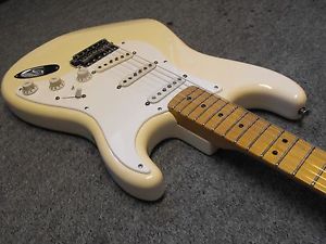 Fender Jimmy Vaughan signature Stratocaster with Gilmour mod.