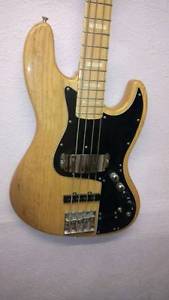 FENDER MARCUS MILLER JAZZ BASS MADE IN JAPAN