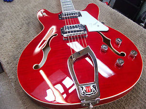 Hagstrom Super Viking with Factory Hardshell
