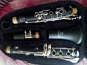 BACKUN ALPHA Bb CLARINET SILVER PLATED KEYS