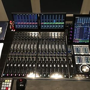 Avid S6 M40 Control Surface 24 fader 5 knob with displays