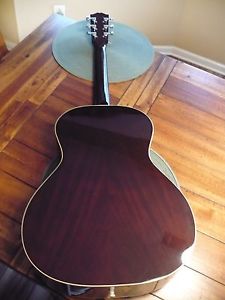 Gibson Blues King Acoustic Guita