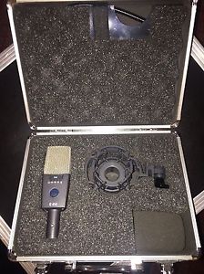 AKG C 414 XLS Professional Studio Condenser Microphone