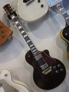 YAMAHA SG-85 Used  w/ Gigbag