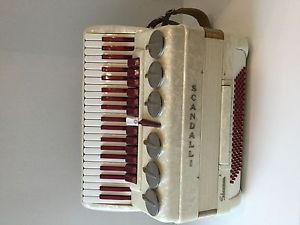 Original Scandalli Showman in top condition