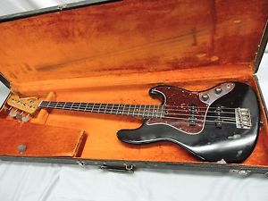 VINTAGE 1960'S FENDER JAZZ BASS 4 STRING ELECTRIC GUITAR REF. 290148-1
