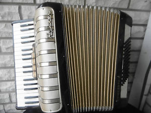 HOHNER Concerto III Akkordeon mit Original Koffer - TOP Zustand