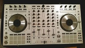 Pioneer DDJ-SX Digital DJ Controller (WHITE with Blue LEDs)
