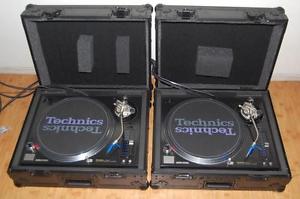 2x Technics 1210 M5G's W/ Odyssey cases EXCELLENT L@@@@K!!!