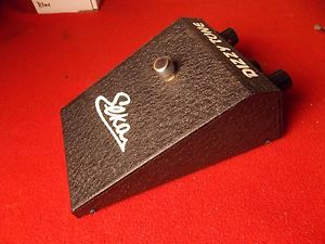 Elka Dizzy Tone Fuzz Pedal Original 1966 1967 Pedal Holy Grail SOUNDS UNREAL!!