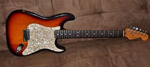 Fender Strat Plus 1997 Sunburst Rosewood Board - Black Dot Music