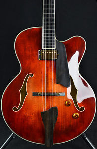 Eastman AR503CE archtop Inc case
