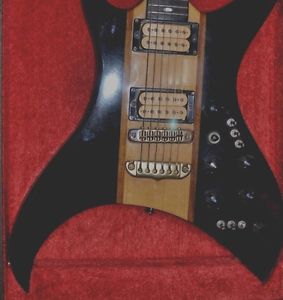 Guitare ARIA PRO II U100 NOIRE 1983