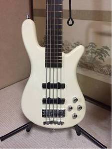 Warwick Pro Series Streamer LX5 E-Bass