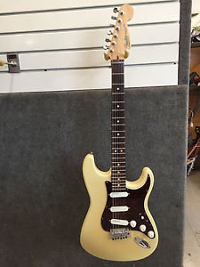 fender american deluxe stratocaster plus