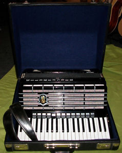 Weltmeister Akkordeon S5 in Schwarz