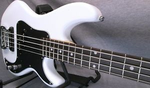 G&L Tribute SB2 Bass Guitar
