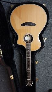 2016 Breedlove Stage Concert LTD Cedar A/E Guitar (All solid wood)