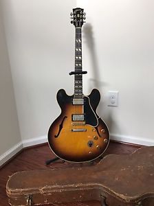 Vintage 1959 Gibson ES-345 with original brown Lifton hard shell case