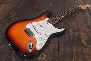 Fender Stratocaster Electric Guitar Sunburst Made In USA Gig Bag 1993 - 1994
