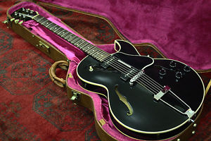 Gibson ES-135 EB Used  w/ Hard case
