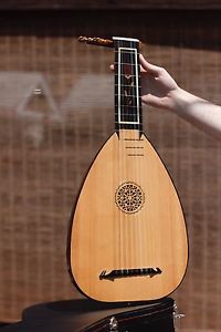 8 Course Renaissance Lute 2014 by Kenneth Wryn