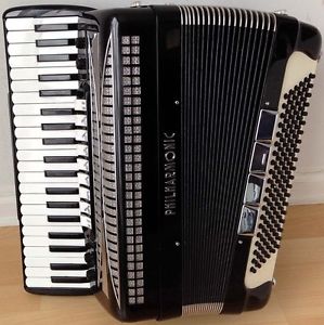 Philharmonic Accordion/Accordian, Excellent Condition