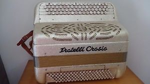 Accordéon  Chromatique  FRATELLI CROSIO  -  Très bon état