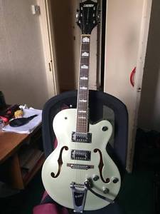 Gretsch Electromatic 5420T Guitar. 2013. Aspen Green.