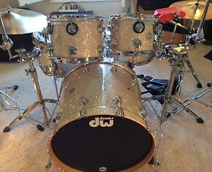 DW Collector Series 5 Piece Maple Drum Set