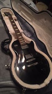 Guitars les Paul studio deluxe w/ hard case