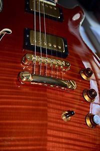 Hamer Artist Ultimate Guitar 2004 Mint Condition Unique with Victory Inlays