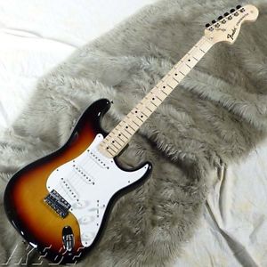 Fender Japan Classic 70s Stratocaster 3CS/Maple Free Shipping From Japan #C22