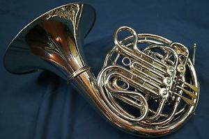 Holton Farkas H-279 (179 with screw bell) Double French Horn w/Case, Mouthpiece