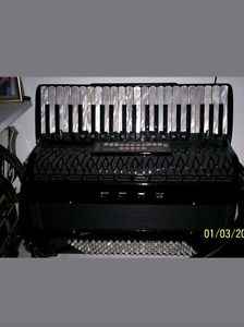 accordion borsini  bell super star midi./4/5/ hand made reeds ex condition