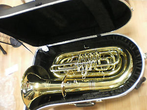 Tuba Cerveny CBB 671