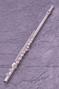 Yamaha YFL-811 Flute Used