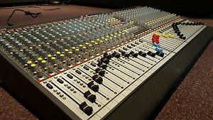 Allen & Heath GL2400-32